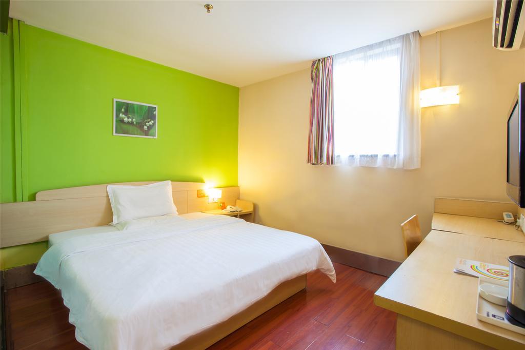 7Days Inn Zhuhai North Railway Station Jinding Экстерьер фото